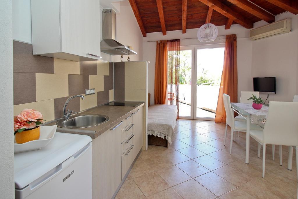 Apartment Drazen Сило Экстерьер фото